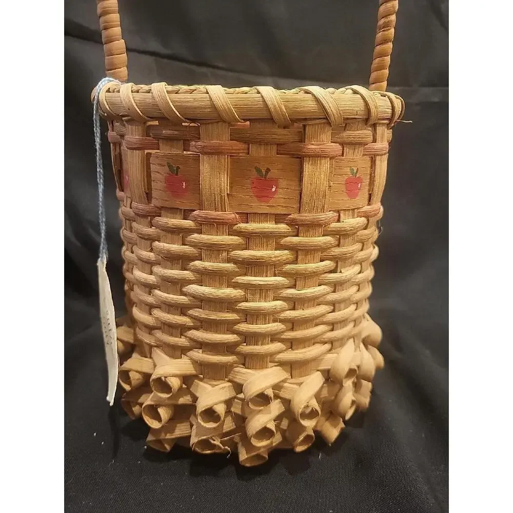 Vintage 1987 Hand Made Basket By L STREVIG ROUND WITH HANDLE With Apples